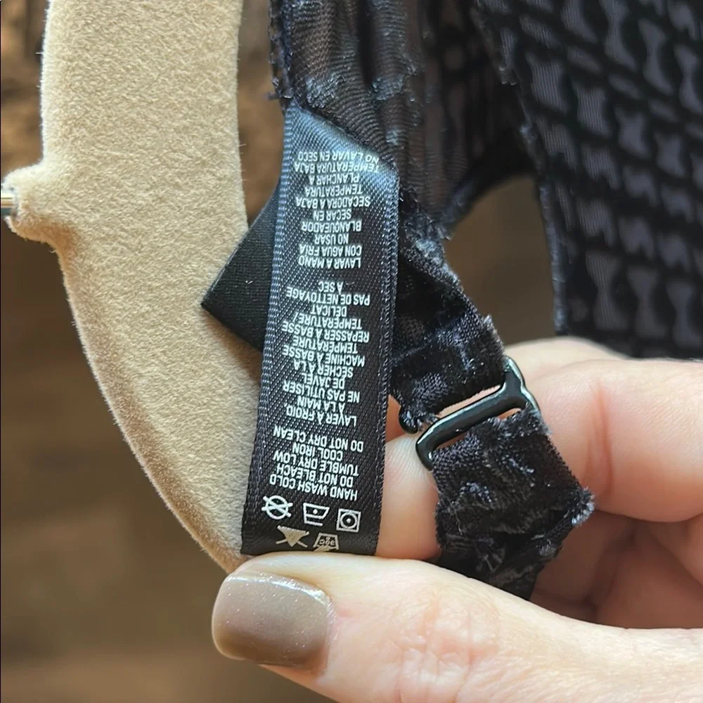 SKIMS Black Mesh Jumpsuit with keyhole back, built in gloves - Picture 11 of 15